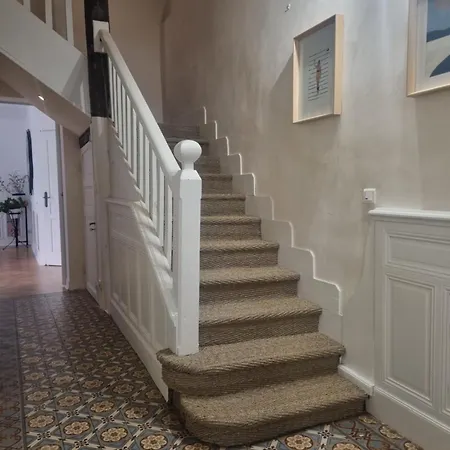 Quarto em Acomodações Particulares D'hotes Le 1891 *